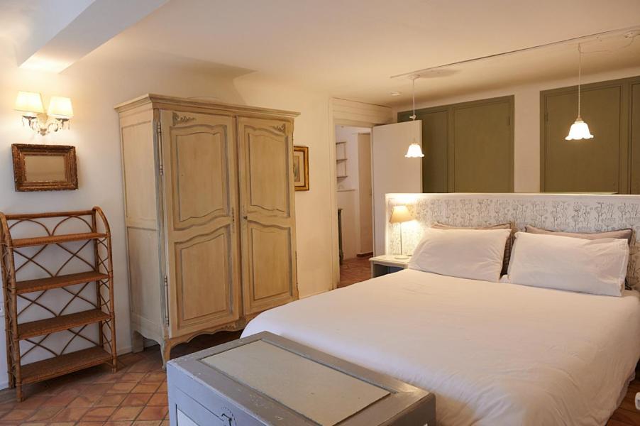 Maison Le Retour Bed & Breakfast Le Rouret ภายนอก รูปภาพ